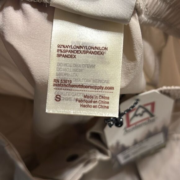 Avalanche Size Small High waisted outdoor athletic shorts tan - Picture 10 of 11